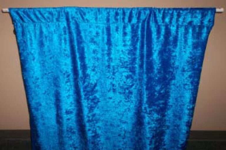 Portable puppet stage
